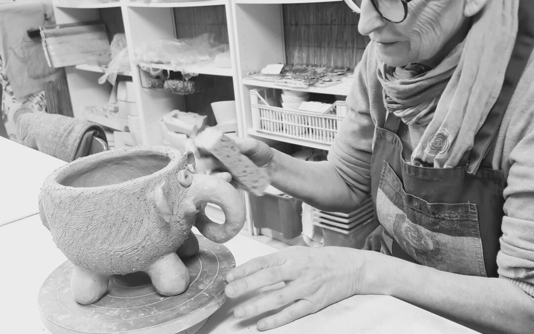 🧱 Modelovaná keramika pro pokročilé, zima 26  (úterý – večer 10x  od 20/1) POSLEDNÍ VOLNÉ MÍSTO !!